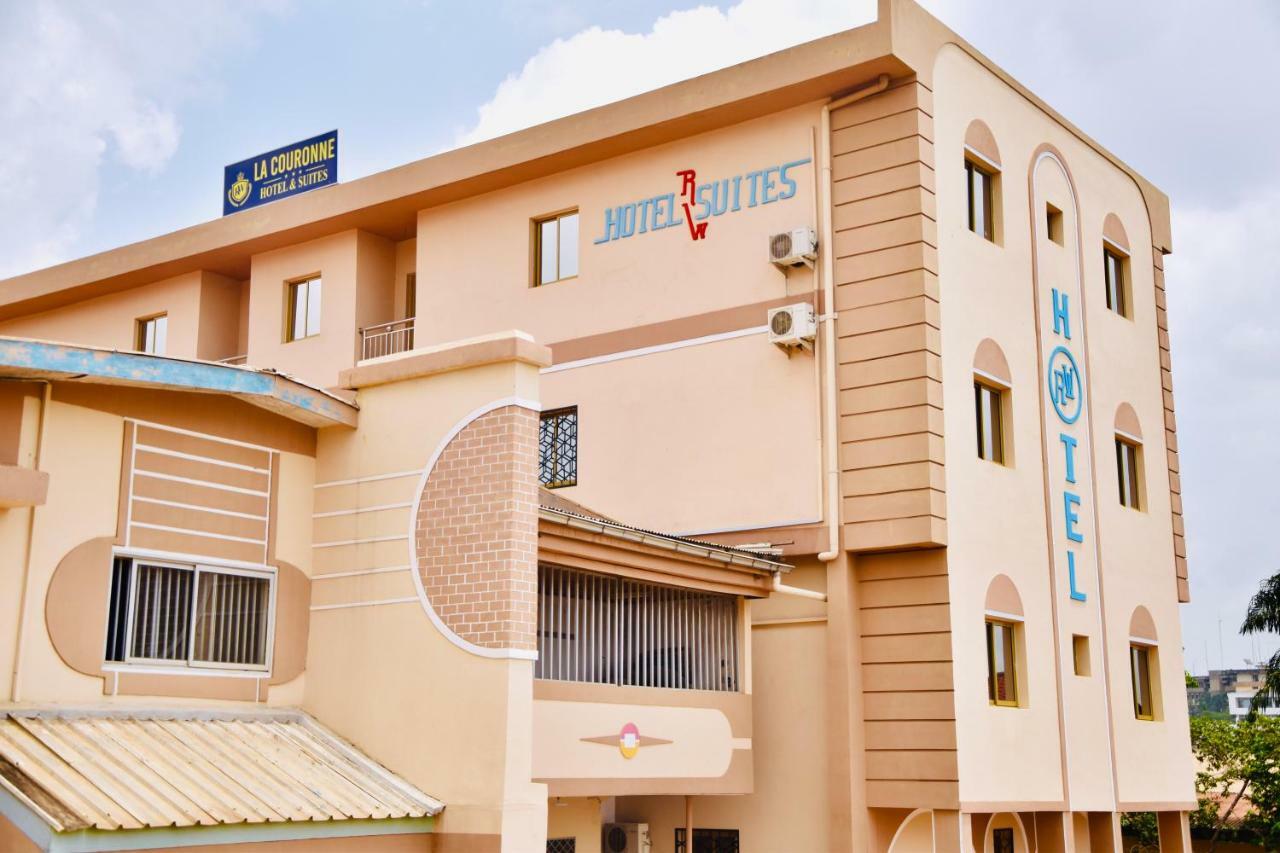 Hotel La Couronne Rw Yaoundé Екстериор снимка