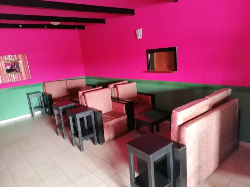 Hotel La Couronne Rw Yaoundé Екстериор снимка